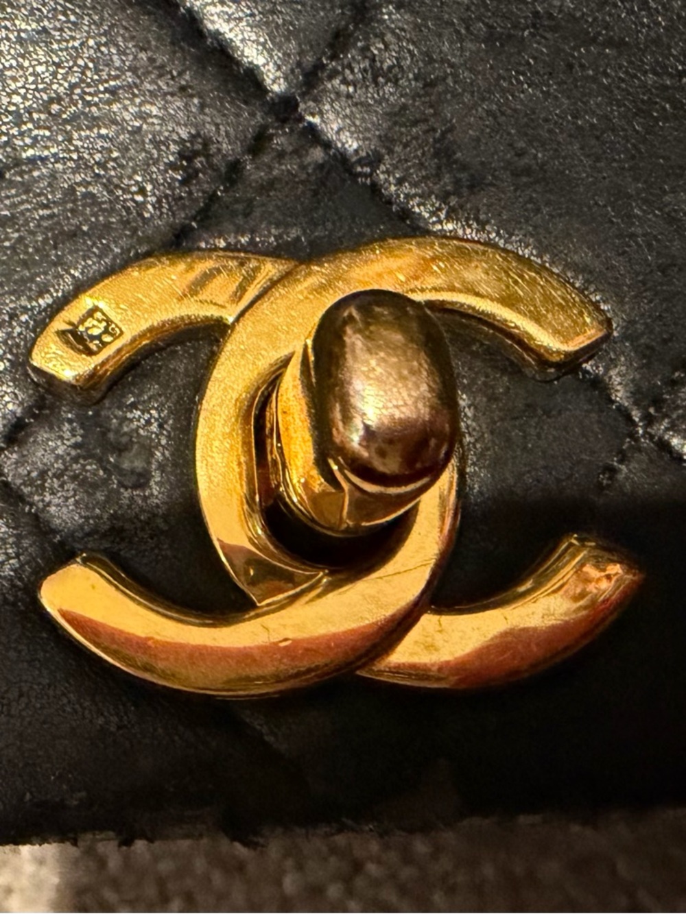 Vintage Chanel Quilted Black Leather bag - Picture 5 of 16